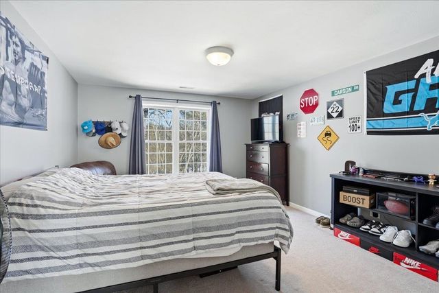 59 Post Road, Hooksett, NH 03106