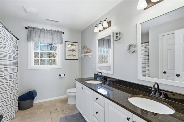 59 Post Road, Hooksett, NH 03106