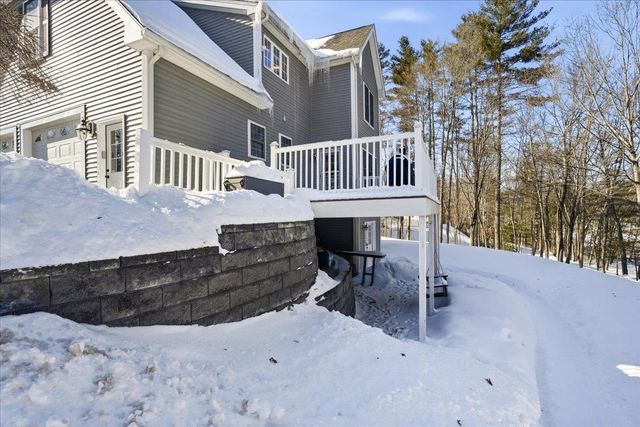 59 Post Road, Hooksett, NH 03106