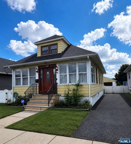7-20 Fern Street, Fair Lawn, NJ 07410
