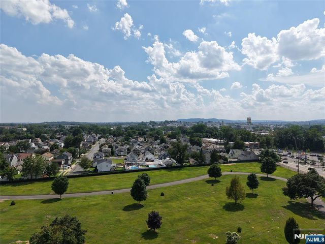 7-20 Fern Street, Fair Lawn, NJ 07410