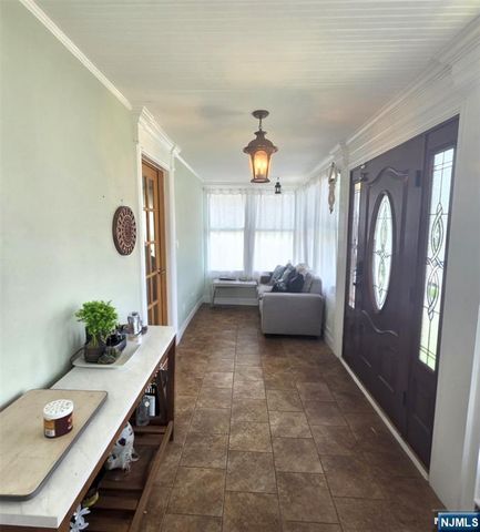 7-20 Fern Street, Fair Lawn, NJ 07410