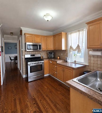 7-20 Fern Street, Fair Lawn, NJ 07410