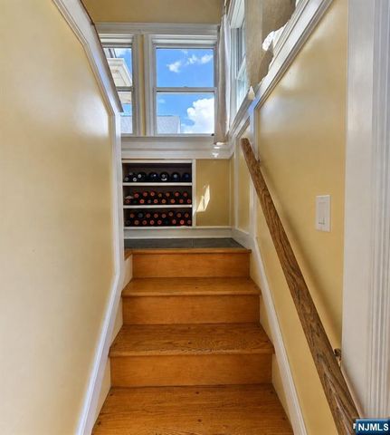 7-20 Fern Street, Fair Lawn, NJ 07410