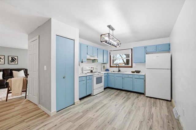 9608 W Bradley ROAD, Milwaukee, WI 53224