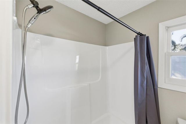 7198 121ST WAY, Seminole, FL 33772