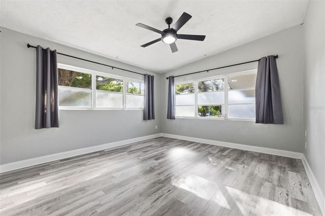 7198 121ST WAY, Seminole, FL 33772