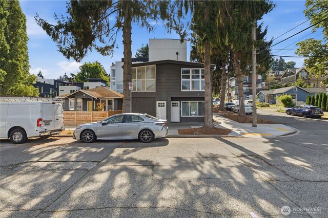 1 Dravus Street, Seattle, WA 98109