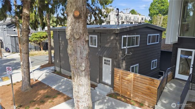 1 Dravus Street, Seattle, WA 98109