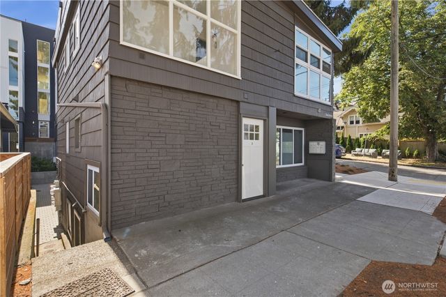 1 Dravus Street, Seattle, WA 98109