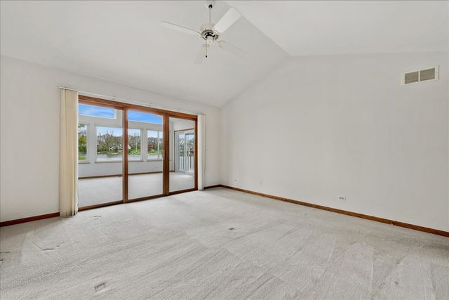 103 Tulip Circle, Island Lake, IL 60042