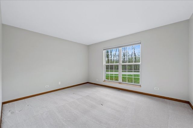 103 Tulip Circle, Island Lake, IL 60042