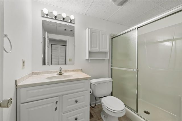 103 Tulip Circle, Island Lake, IL 60042