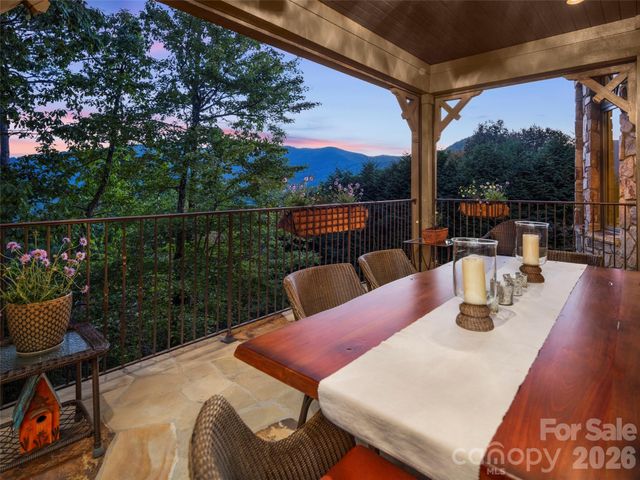 5 Rock Vista Way, Arden, NC 28704
