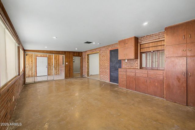 2028 E GRANADA Road, Phoenix, AZ 85006