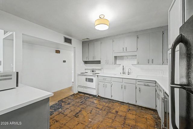 2028 E GRANADA Road, Phoenix, AZ 85006