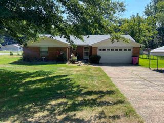 1403 N Shady Lane, Benton, AR 72015