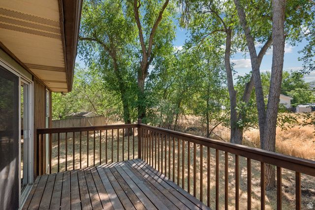 276 N 100 E, North Salt Lake, UT 84054
