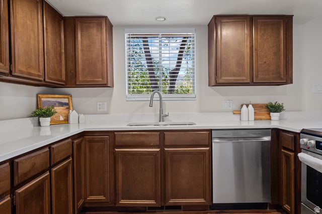 276 N 100 E, North Salt Lake, UT 84054