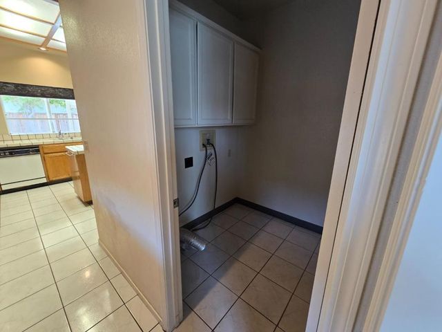 1204 Pickford Way, Salinas, CA 93906