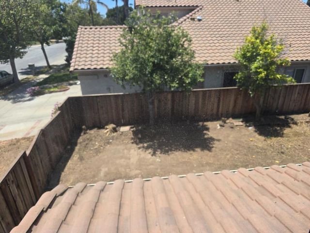 1204 Pickford Way, Salinas, CA 93906