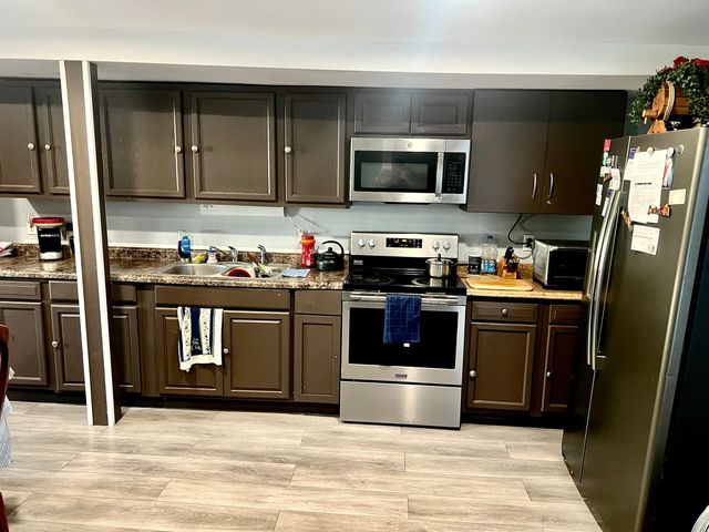 1525 Williams Avenue, Round Lake Beach, IL 60073