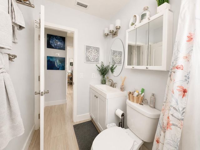830 NE 135th Street, North Miami, FL 33161
