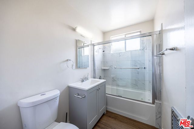 3722 Mentone Avenue, Los Angeles, CA 90034