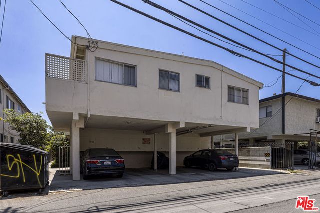 3722 Mentone Avenue, Los Angeles, CA 90034