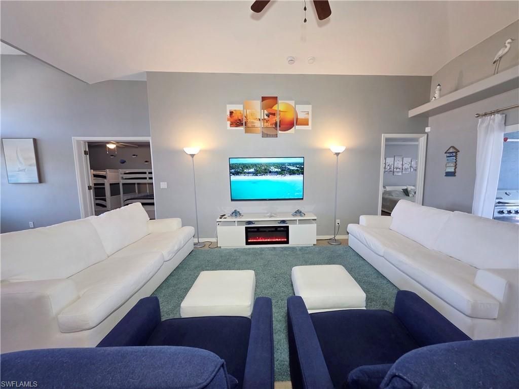 Image 10 of property listing at 2844 NW 6th ST, Cape Coral, FL 33993