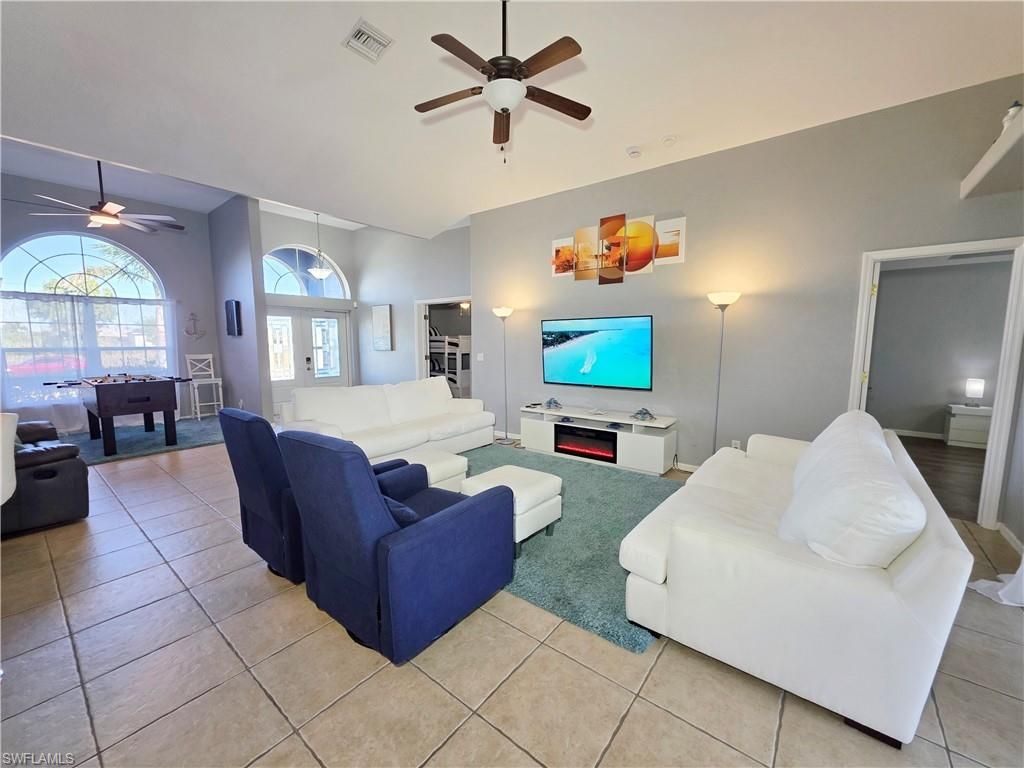 Image 11 of property listing at 2844 NW 6th ST, Cape Coral, FL 33993