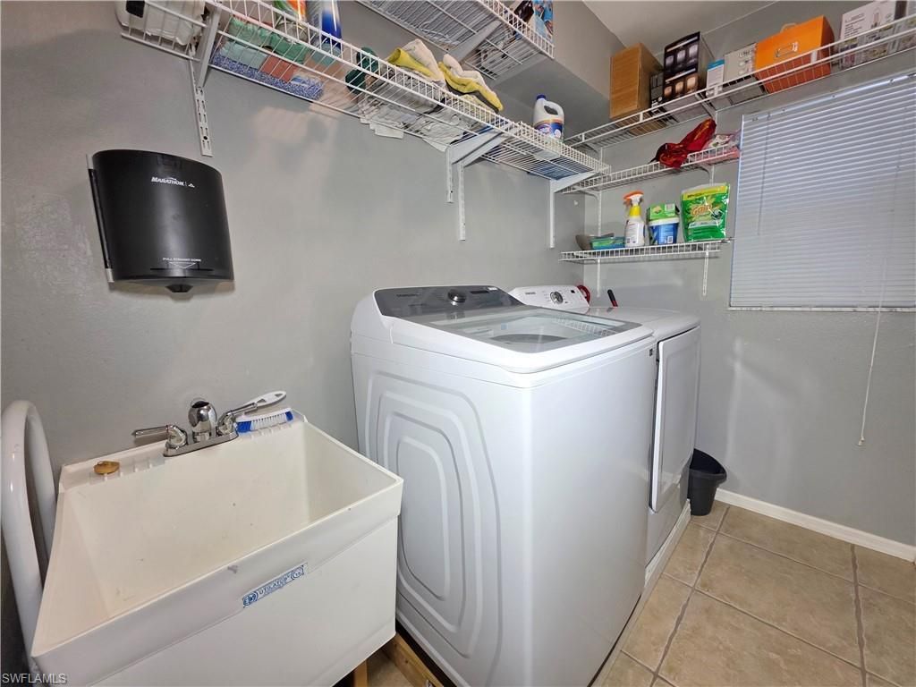 Image 27 of property listing at 2844 NW 6th ST, Cape Coral, FL 33993