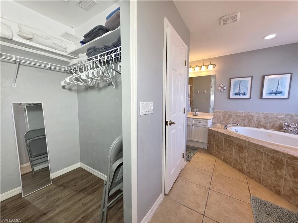 Image 31 of property listing at 2844 NW 6th ST, Cape Coral, FL 33993