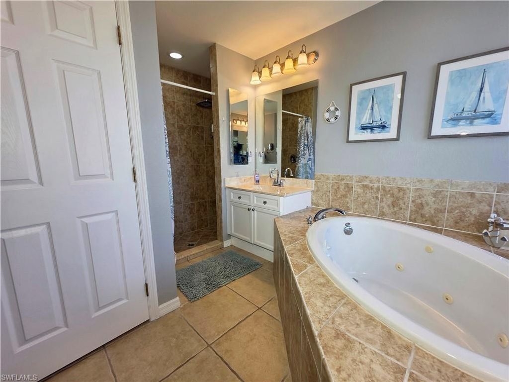 Image 34 of property listing at 2844 NW 6th ST, Cape Coral, FL 33993