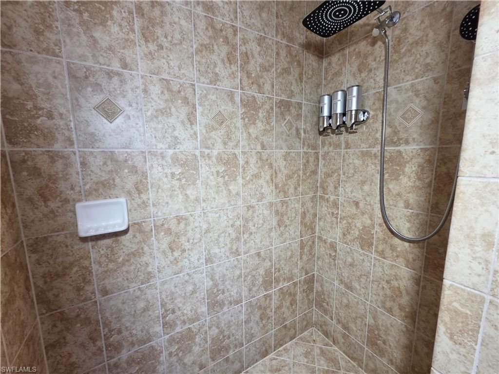 Image 35 of property listing at 2844 NW 6th ST, Cape Coral, FL 33993