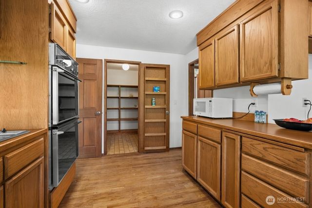 602 S 288th Lane, Federal Way, WA 98003