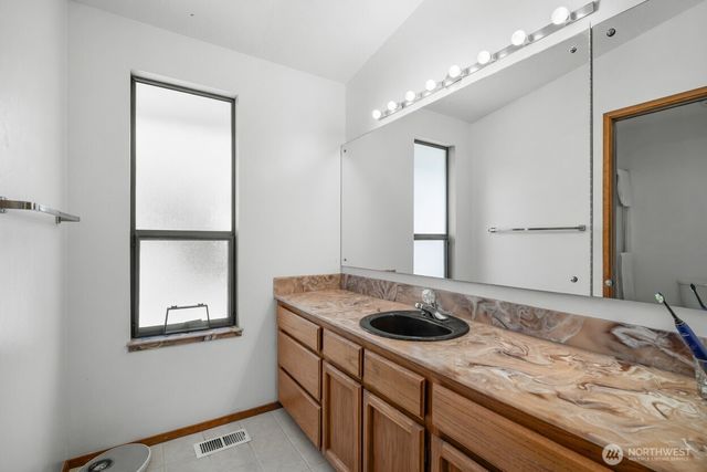 602 S 288th Lane, Federal Way, WA 98003