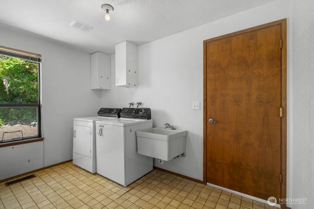 602 S 288th Lane, Federal Way, WA 98003