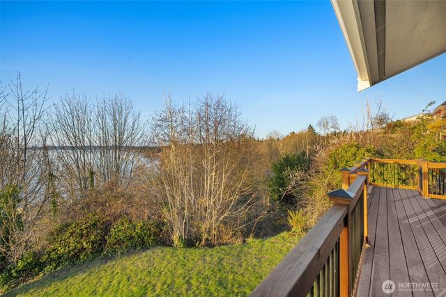 602 S 288th Lane, Federal Way, WA 98003