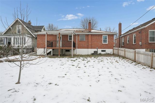 7048 Arcadia Avenue, University City, MO 63130