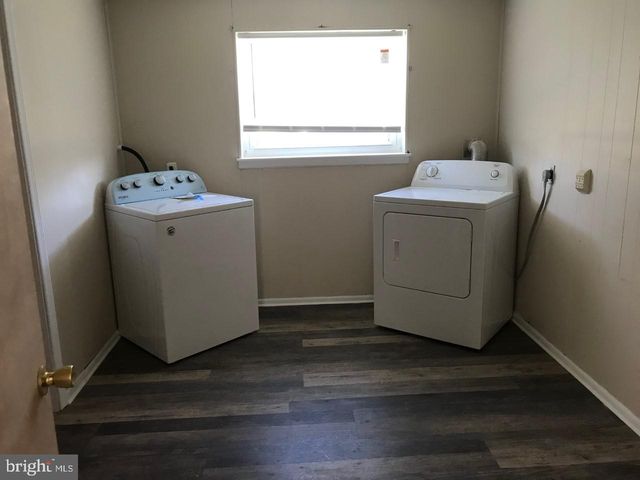 310 UNIVERSITY AVE, Pemberton, NJ 08068