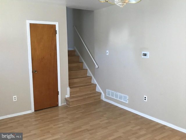 310 UNIVERSITY AVE, Pemberton, NJ 08068