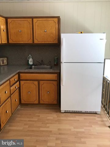310 UNIVERSITY AVE, Pemberton, NJ 08068