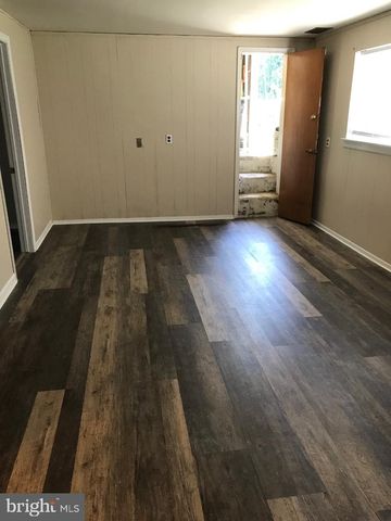 310 UNIVERSITY AVE, Pemberton, NJ 08068