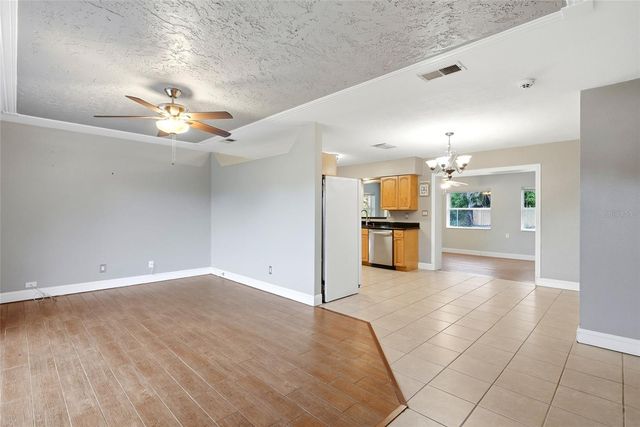 5697 33RD AVENUE N, St Petersburg, FL 33710