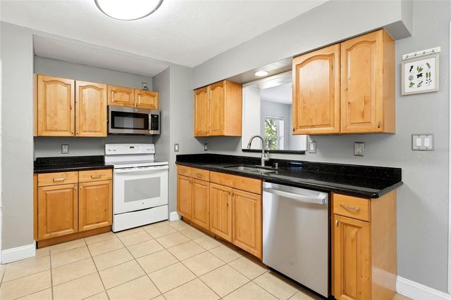 5697 33RD AVENUE N, St Petersburg, FL 33710