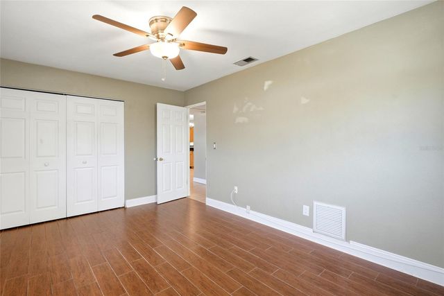 5697 33RD AVENUE N, St Petersburg, FL 33710