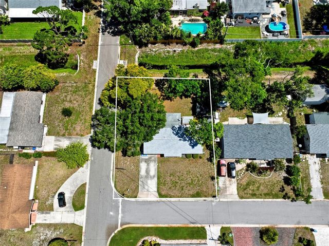 5697 33RD AVENUE N, St Petersburg, FL 33710