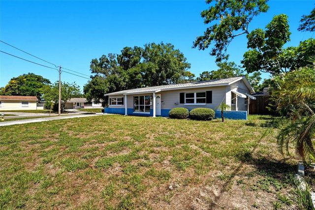 5697 33RD AVENUE N, St Petersburg, FL 33710