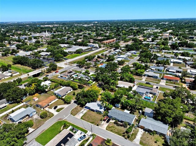5697 33RD AVENUE N, St Petersburg, FL 33710